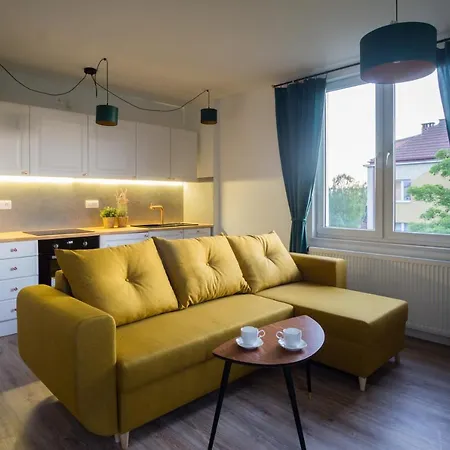 Roomsy Oliwska Apartment *